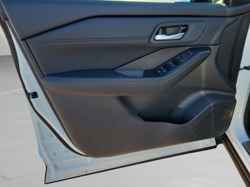 New 2026 Nissan Rogue SV image 20