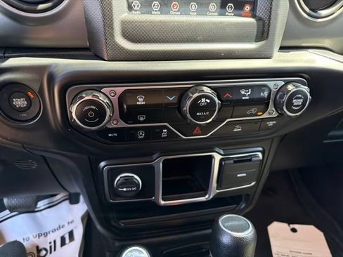 Used 2023 Jeep Gladiator Sport w/ Trailer Tow Package AWD/4WD image 35