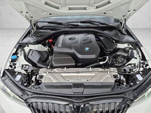 Used 2025 BMW 330i Sedan w/ M Sport Package RWD image 23