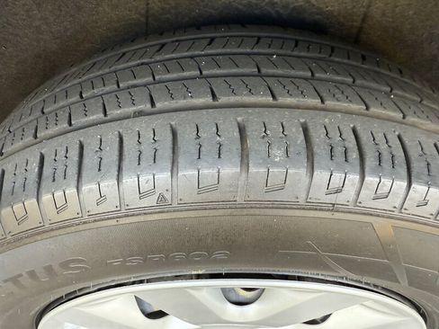 Used 2019 Nissan Rogue Sport S image 28