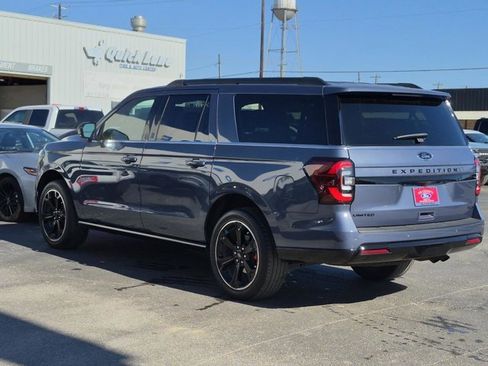 Used 2022 Ford Expedition Max Limited image 4