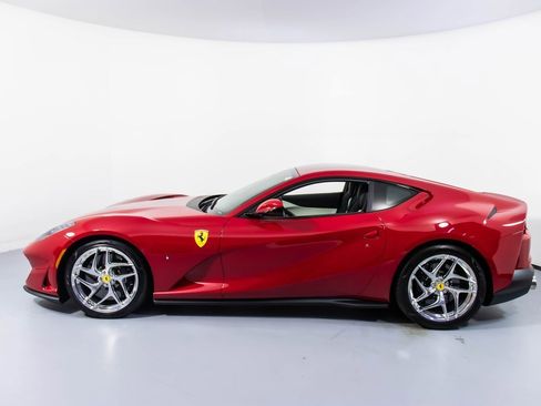 Certified 2018 Ferrari 812 Superfast image 9