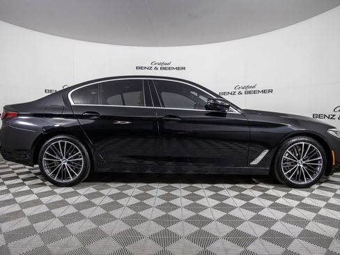 Used 2023 BMW 530i w/ Premium Package RWD image 3