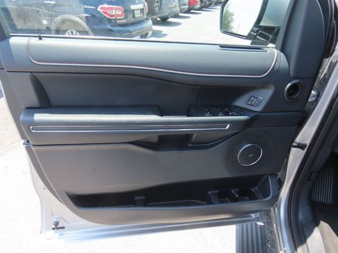 Certified 2024 Ford Expedition Limited AWD/4WD image 24