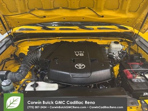 Used 2007 Toyota FJ Cruiser 4WD image 36