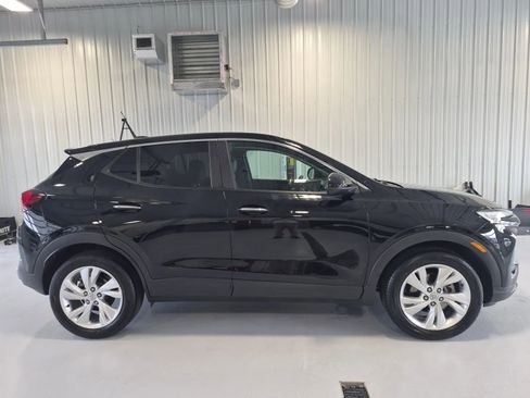 Used 2024 Buick Encore GX Preferred FWD image 2