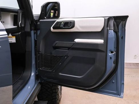 Used 2025 Ford Bronco Heritage Edition AWD/4WD image 82