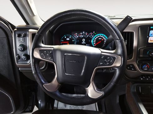 Used 2018 GMC Sierra 2500 Denali w/ Duramax Plus Package AWD/4WD image 13