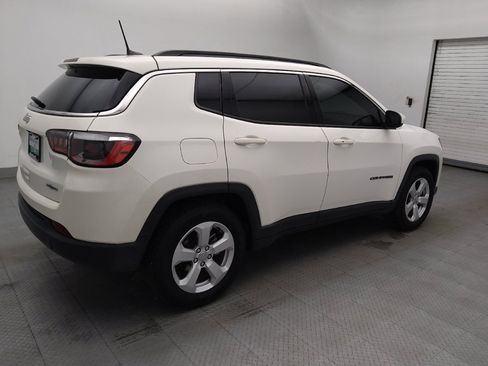 Used 2021 Jeep Compass Latitude FWD image 10