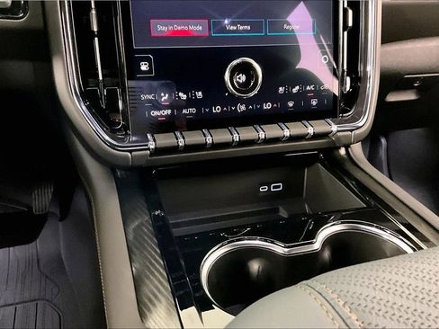 New 2026 GMC Yukon AT4 AWD/4WD image 7