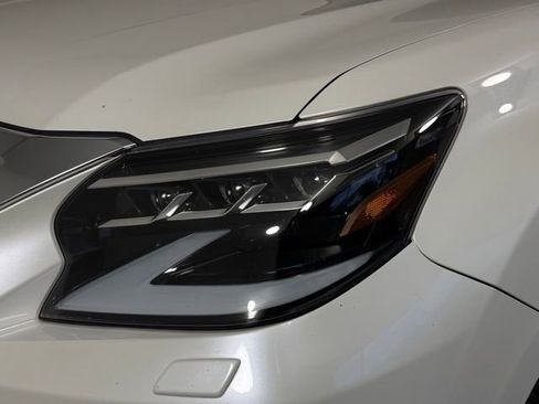 Used 2022 Lexus GX 460 Luxury w/ Accessory Package AWD/4WD image 14