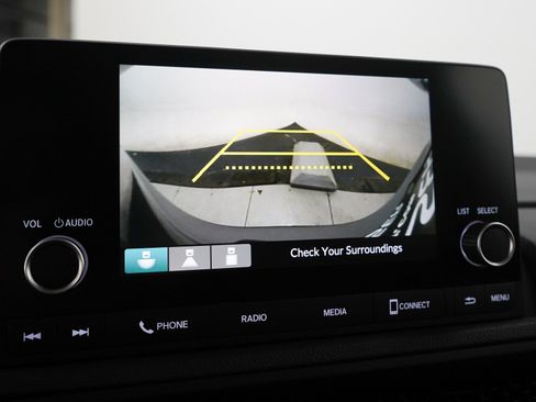 Used 2023 Honda CR-V EX image 27