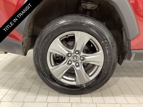 Used 2025 Toyota RAV4 XLE AWD/4WD image 25