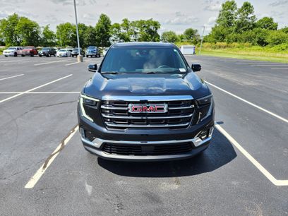 New 2025 GMC Acadia Elevation w/ Elevation Premium Package