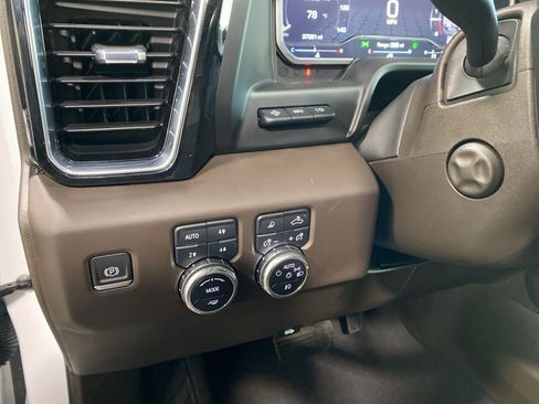 Used 2022 GMC Sierra 1500 Denali w/ Denali Reserve Package image 29