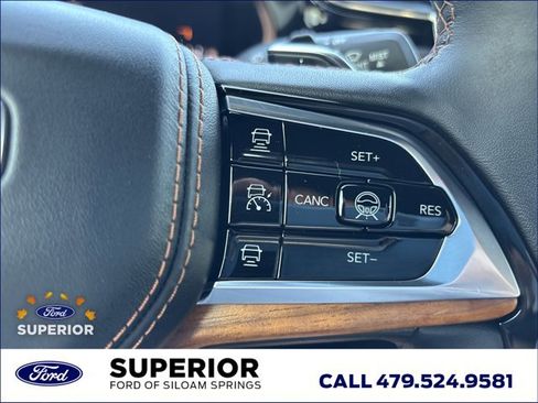 Used 2024 Jeep Grand Cherokee L Summit image 37