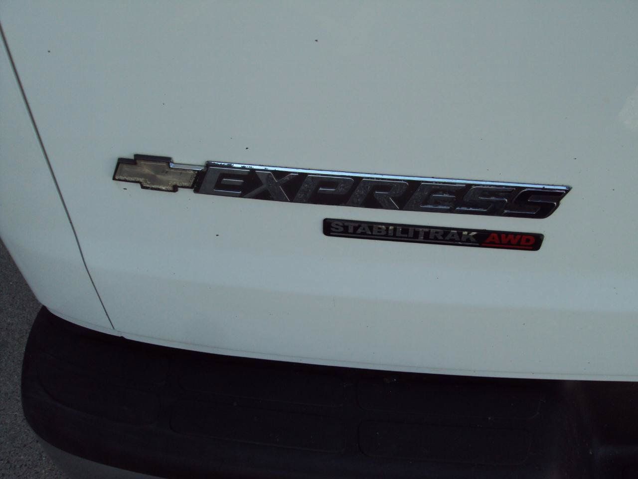 Used 2013 Chevrolet Express 1500 LT w/ LT Preferred Equipment Group AWD/4WD image 37