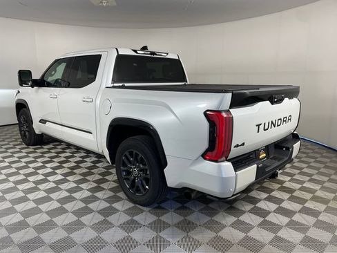 Used 2022 Toyota Tundra Platinum w/ Advanced Package AWD/4WD image 17