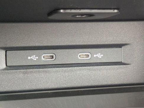 New 2026 Volkswagen Taos SE FWD image 22