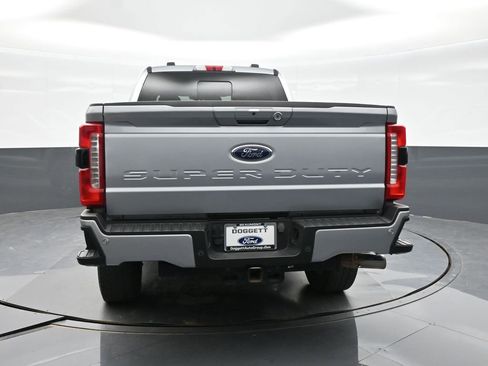 Used 2023 Ford F250 Lariat w/ Sport Appearance Package AWD/4WD image 4