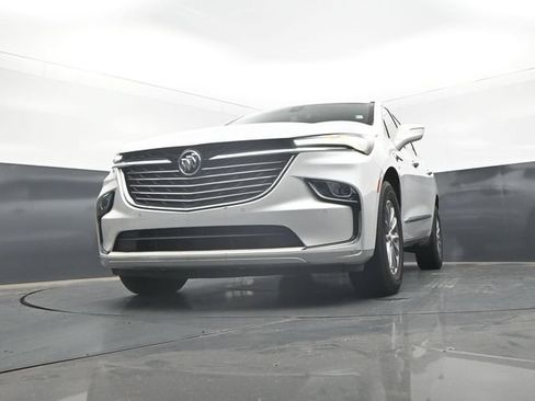 Used 2023 Buick Enclave Essence FWD image 26