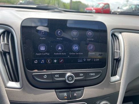 Used 2022 Chevrolet Malibu LT FWD image 17