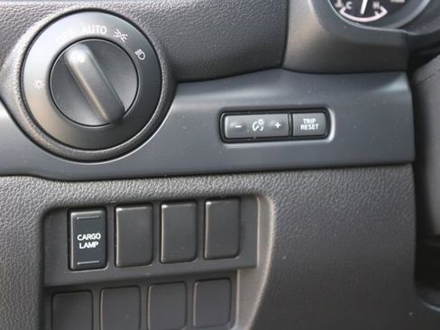 Used 2021 Nissan Titan S w/ S Utility Package image 17