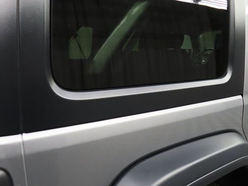 Used 2020 Jeep Wrangler Unlimited Sport AWD/4WD image 29