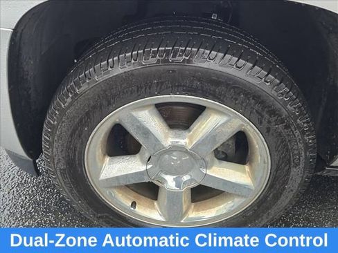 Used 2013 Chevrolet Avalanche LTZ image 14