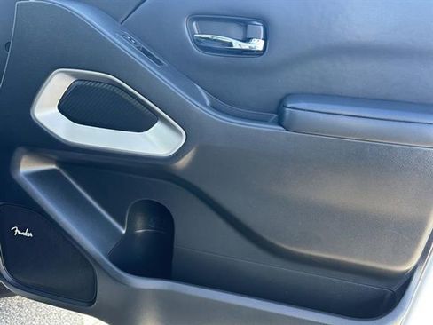 Used 2023 Nissan Frontier SV w/ SV Convenience Package image 22