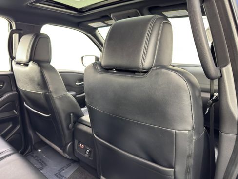 Used 2022 Nissan Frontier Pro-X w/ Pro-X Premium Package image 35