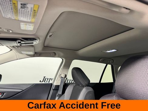 Used 2024 Subaru Outback Premium image 3