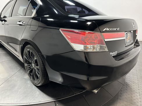 Used 2011 Honda Accord EX-L image 10