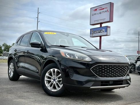 Used 2020 Ford Escape SE FWD image 1