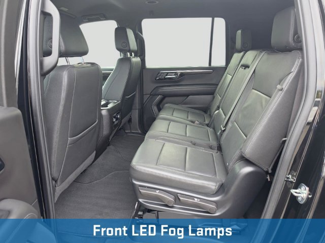 Used 2025 Chevrolet Suburban Z71 AWD/4WD image 21