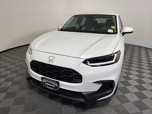Used 2024 Honda HR-V LX image 2