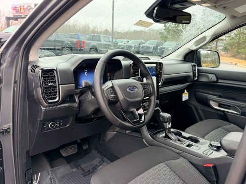 New 2025 Ford Ranger XLT w/ FX4 Off-Road Package image 13