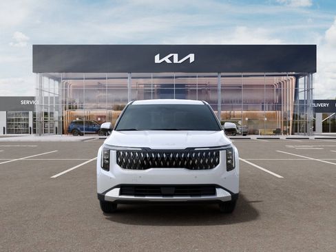 New 2026 Kia Carnival FWD image 2