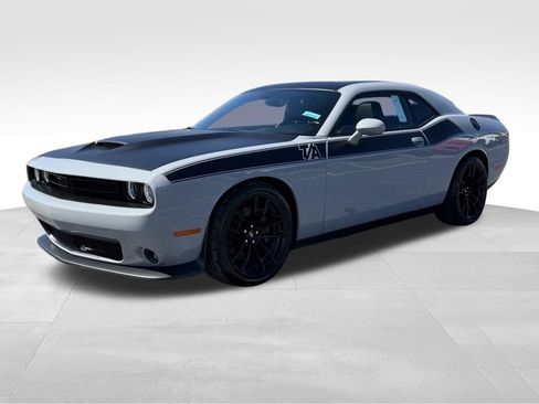 Used 2022 Dodge Challenger R/T w/ T/A Package RWD image 2