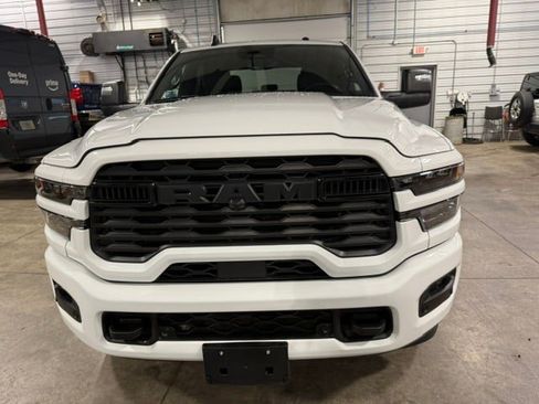 Used 2025 RAM 2500 Big Horn AWD/4WD image 42