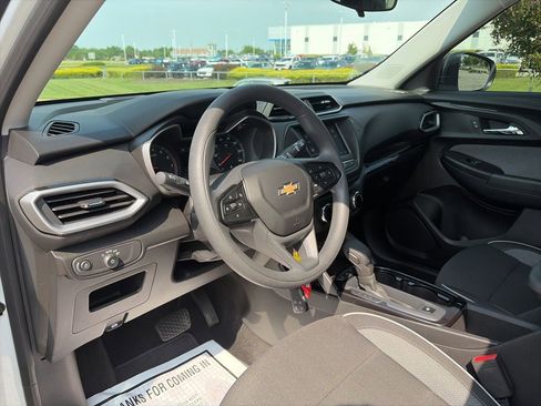 Certified 2023 Chevrolet TrailBlazer LS AWD/4WD image 44
