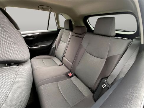 Used 2024 Toyota RAV4 XLE FWD image 20