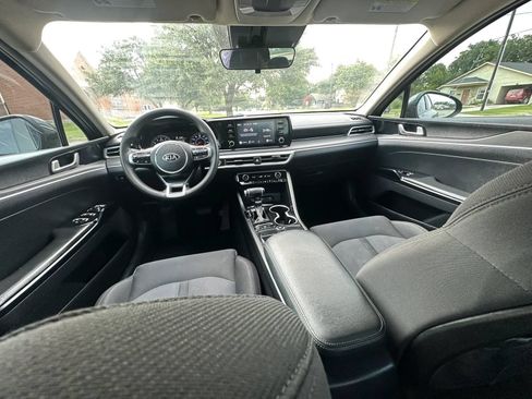 Used 2021 Kia K5 LXS FWD image 17
