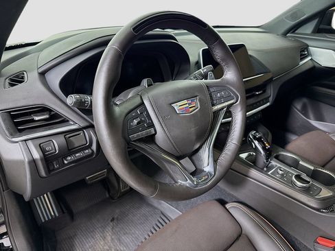Used 2024 Cadillac CT4 V w/ Super Cruise 2 Package RWD image 9