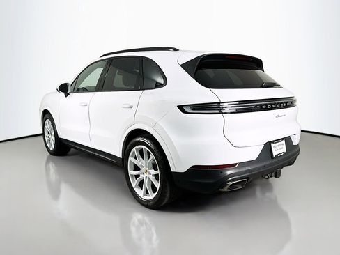 Certified 2024 Porsche Cayenne AWD/4WD image 3