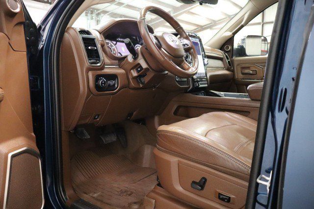 Used 2022 RAM 3500 Limited AWD/4WD image 52