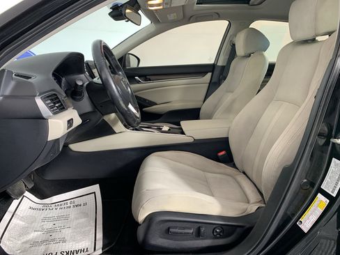 Used 2018 Honda Accord EX image 15