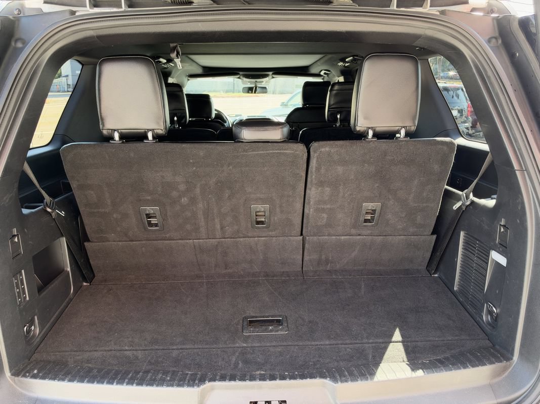 Used 2019 Ford Expedition Limited w/ Driver Assistance Package RWD image 15