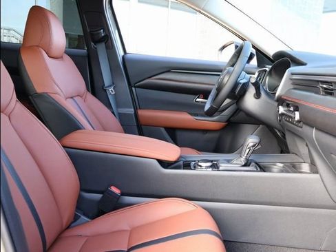 New 2026 MAZDA CX-50 Meridian Edition w/ Weather Package AWD/4WD image 12