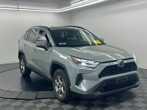 Used 2023 Toyota RAV4 XLE image 2